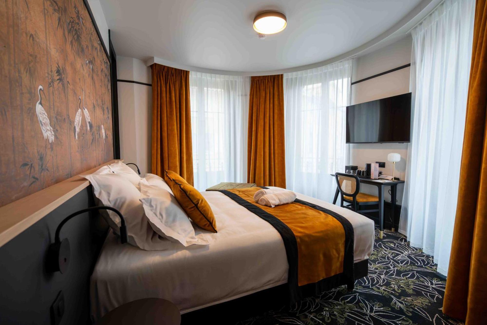 Hotel Et Restaurant Le Regina Le Puy-en-Velay Kültér fotó