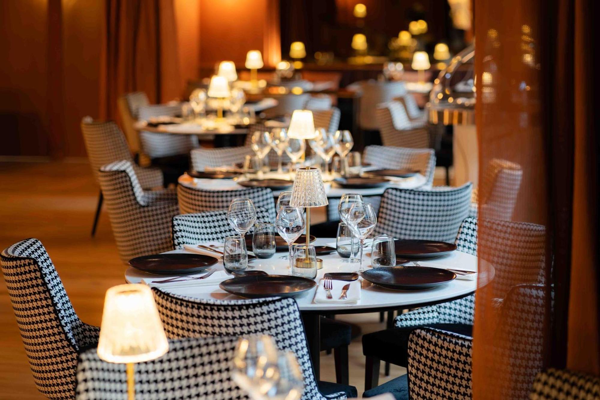 Hotel Et Restaurant Le Regina Le Puy-en-Velay Kültér fotó